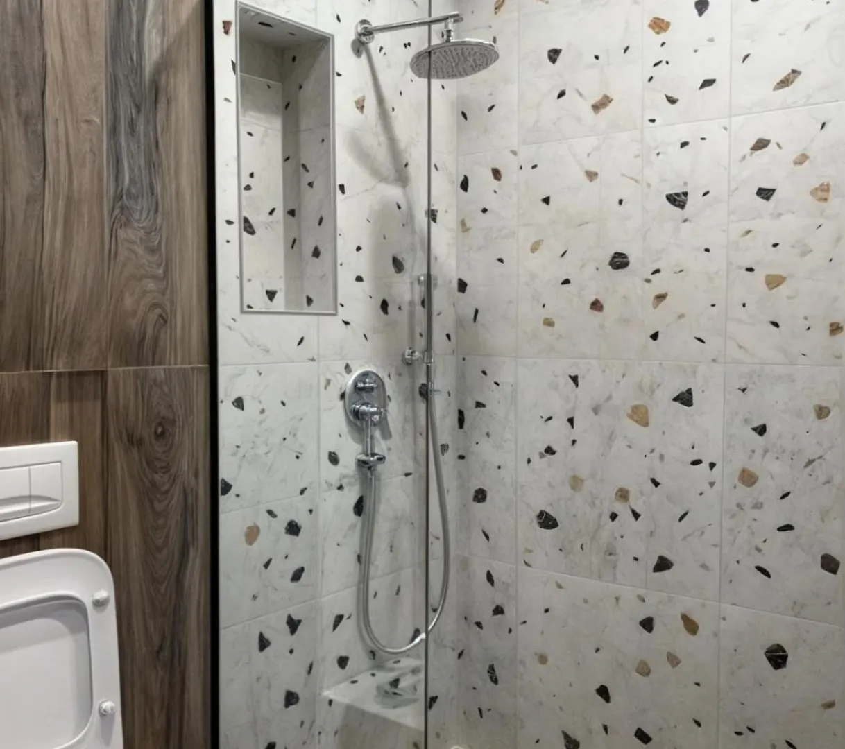 Sarantorini Apartments Sarande
