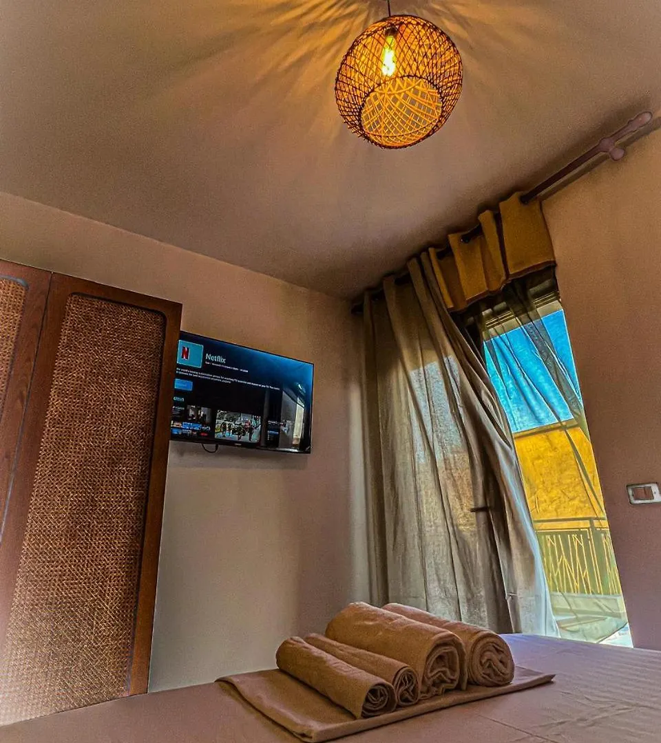 Sarantorini Apartments Sarande
