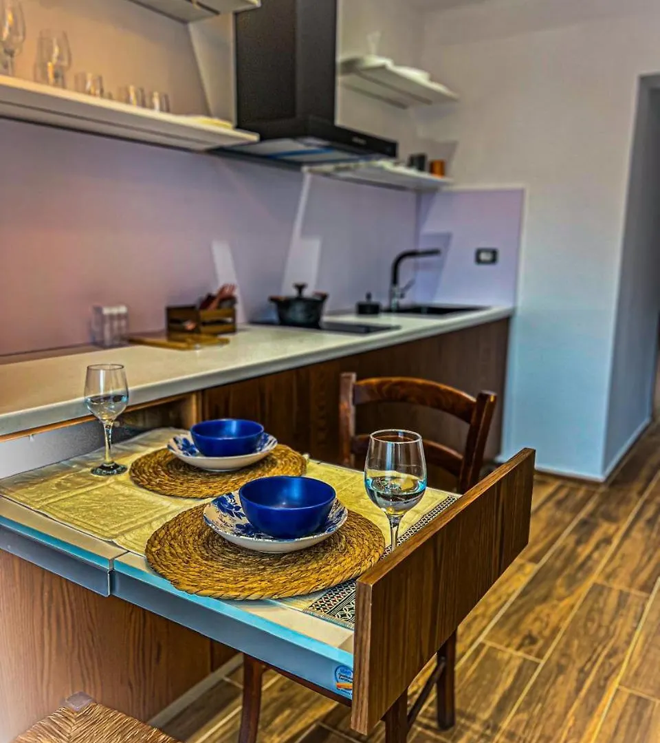 Sarantorini Apartments Sarande