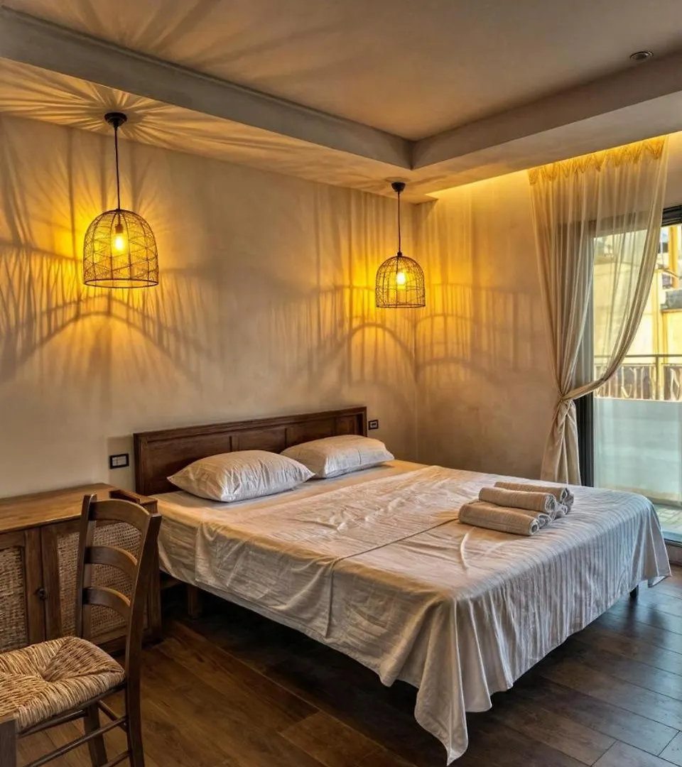 Sarantorini Apartments Sarande