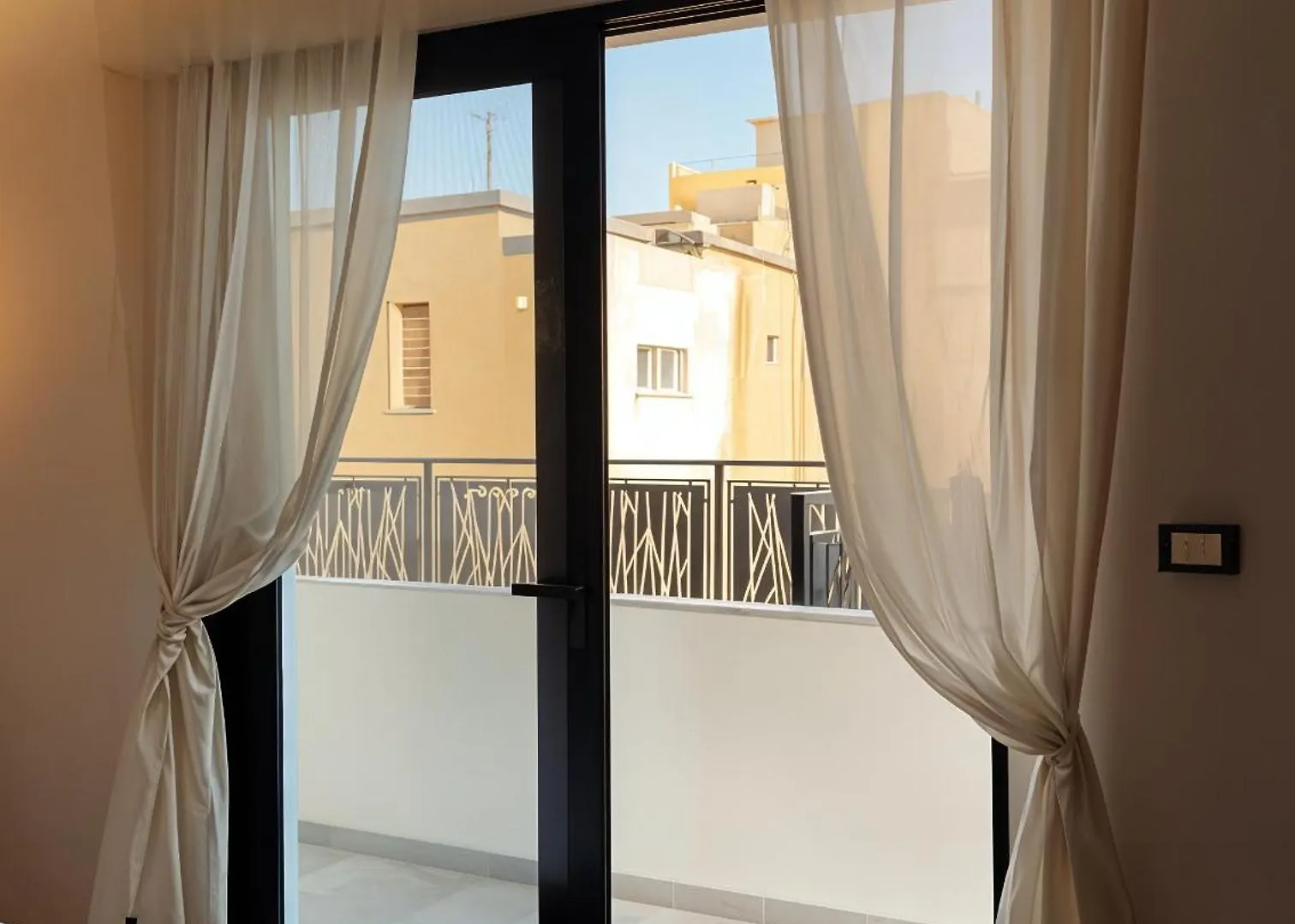 Sarantorini Apartments Sarande 0*,  Albania